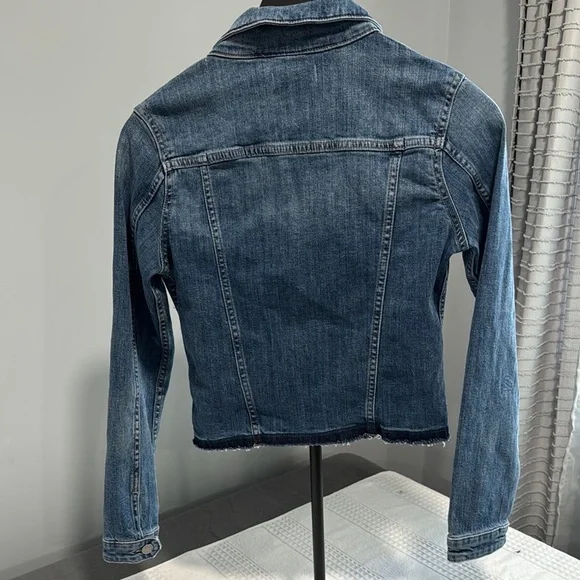 DL1961 Blue Jean Jacket Classic Denim Style - Picture 2 of 6